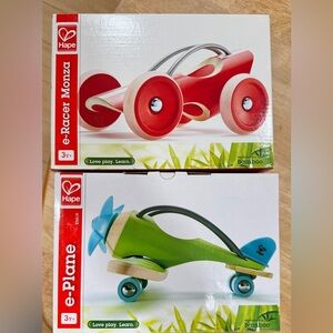 Hape - Wooden car and plane
